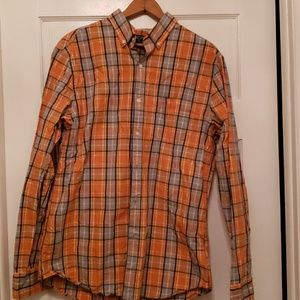 Men's light weight casual button down shirt